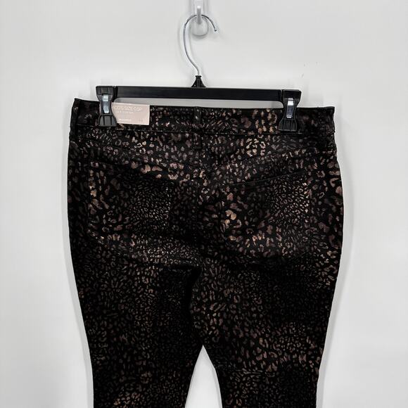CHICOS NWT Petite Coated Animal-Print Fly-Front Black Gold Jeggings // 6 Petite - Picture 9 of 15